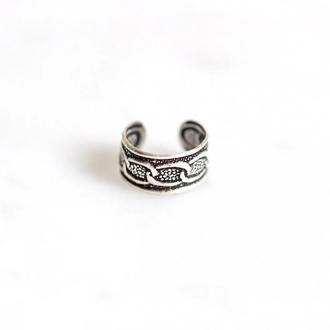 Chain Link Ear Cuff