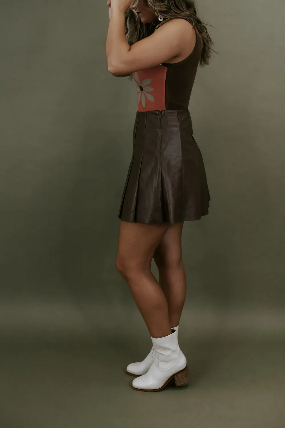 Chic City Pleated Skirt, Chocolate