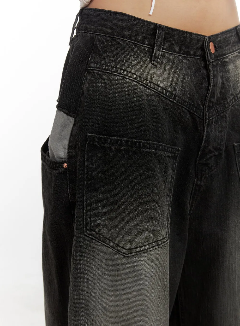 Darla Oversized Pocketed Denim Jeans CS425