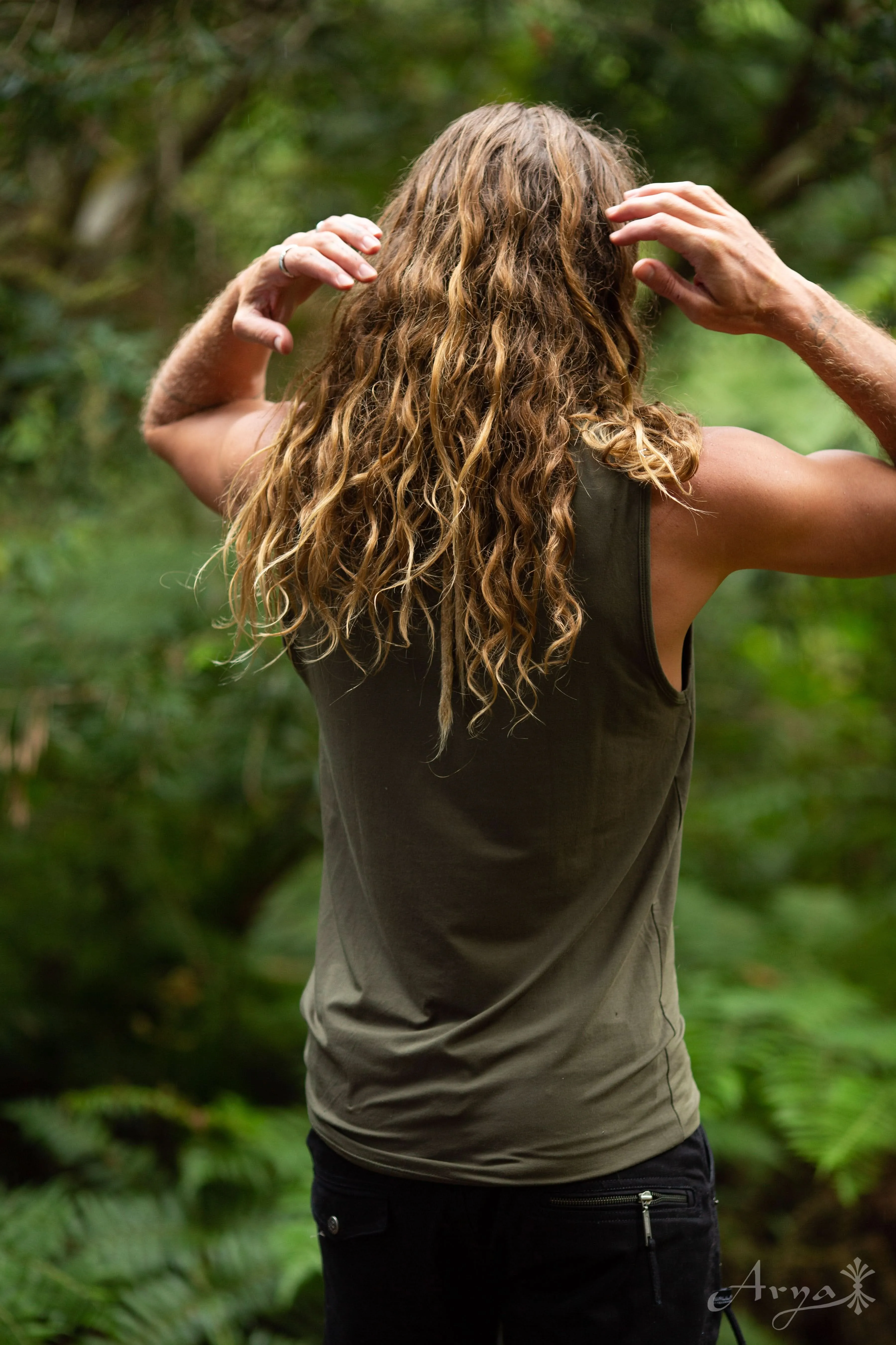 Hatha Singlet